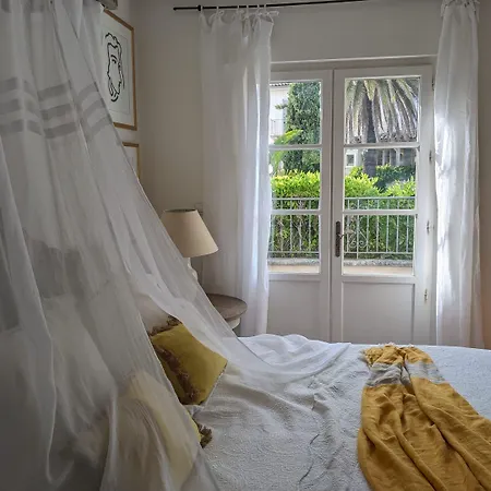 فندق Pastis St Tropez سان تروبيه