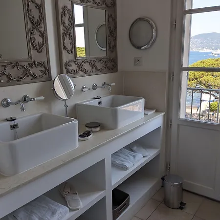 Hotell Pastis St Tropez 2*