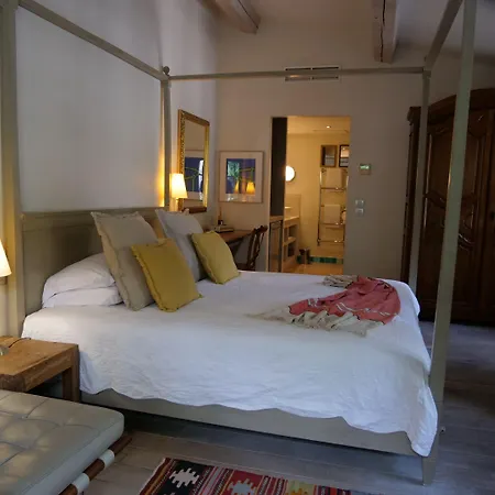 Hotell Pastis St Tropez 2*