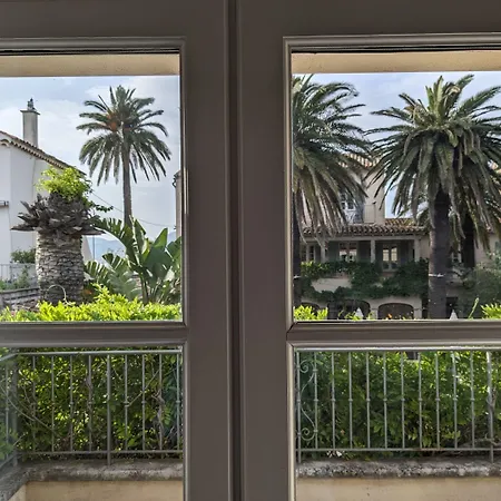 Pastis St Tropez سان تروبيه