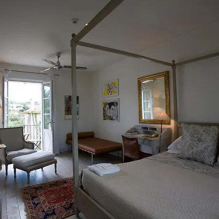 Pastis St Tropez Σαιν-Τροπέ