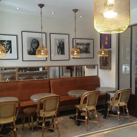 Pastis St Tropez 2* סן טרופז